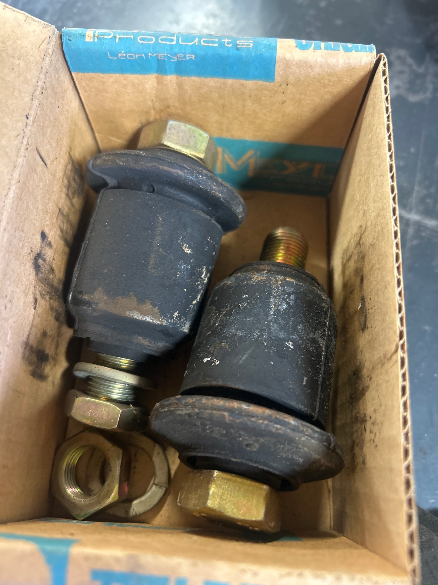 Rubber mounting